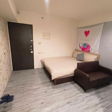 Ferienwohnung Holayoyo Tainan Exterior foto